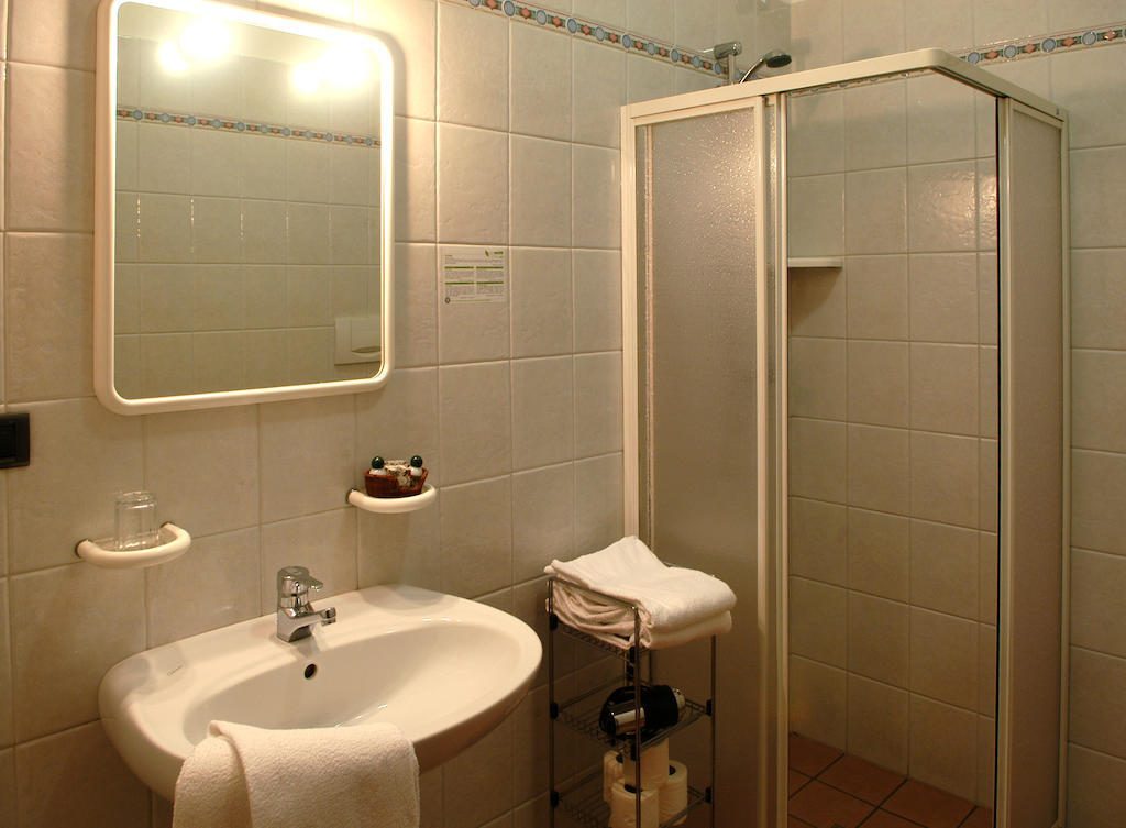 Relais Bb Pacengo Bed & Breakfast ลาซีเซ ห้อง รูปภาพ